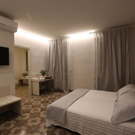 Bed and Breakfast Palazzo Belli Alba  Zewnętrze zdjęcie
