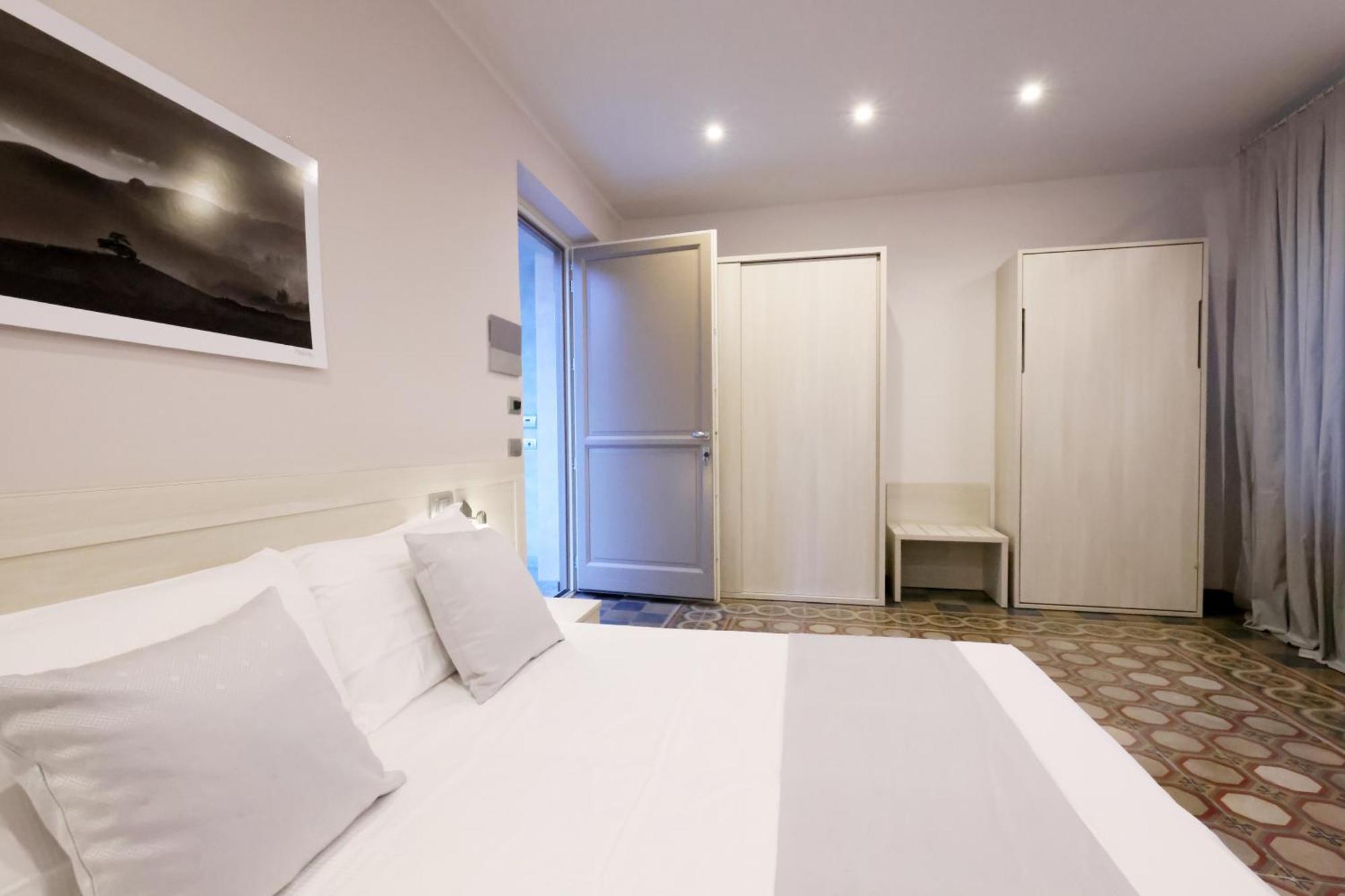 Bed and Breakfast Palazzo Belli Alba  Zewnętrze zdjęcie