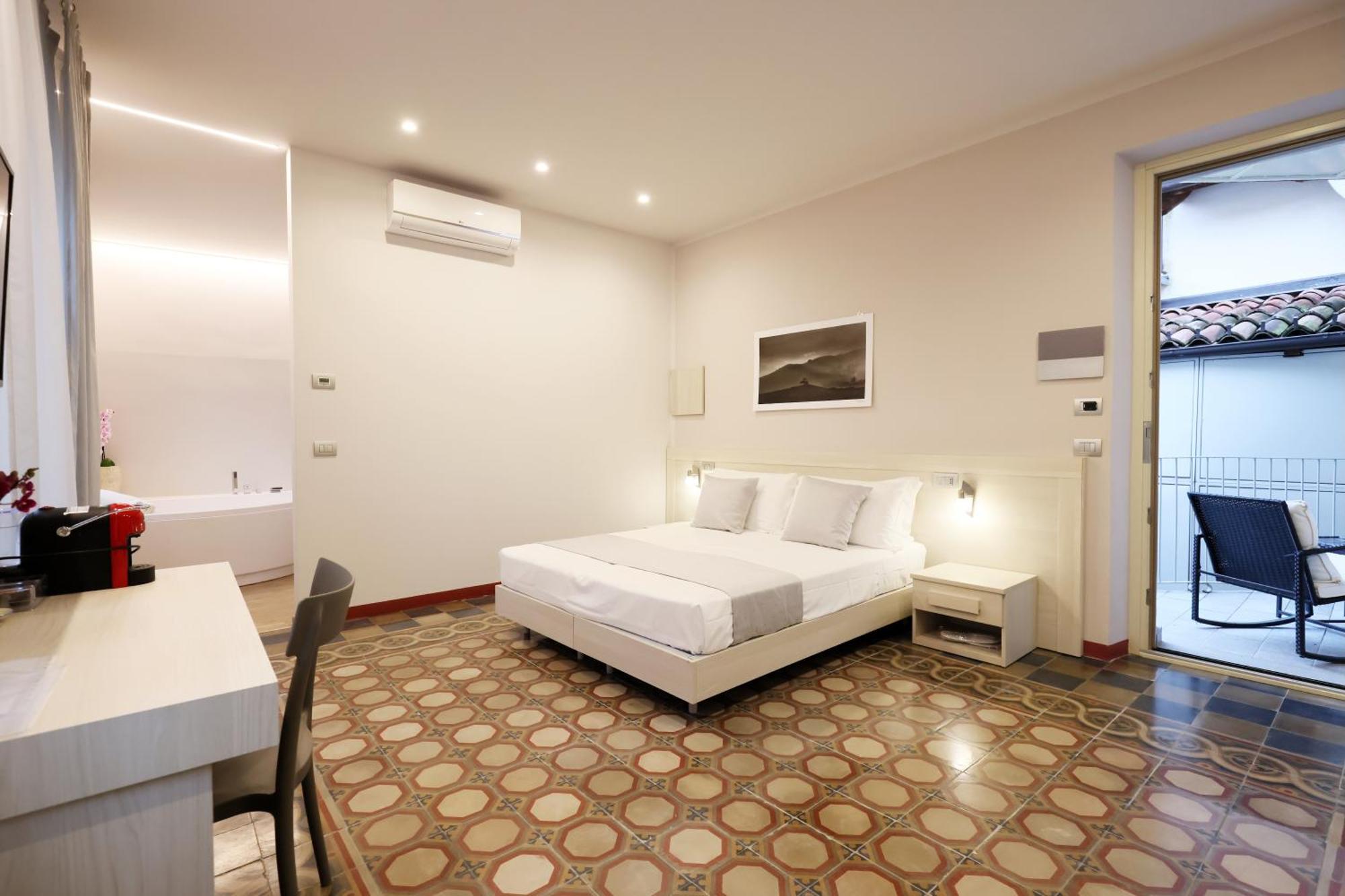 Bed and Breakfast Palazzo Belli Alba  Zewnętrze zdjęcie